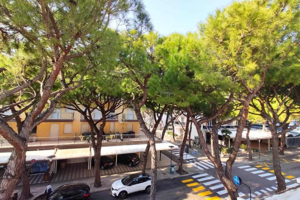 Апартаменты Delta D Piazza Marina- 50 Mt Dal Mare - Immobil Relax Лидо-ди-Езоло Экстерьер фото
